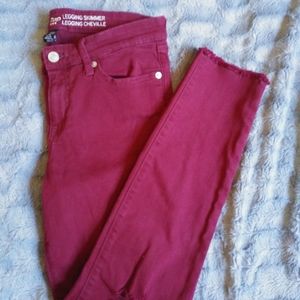 Burgundy wine colored Gap legging skimmer